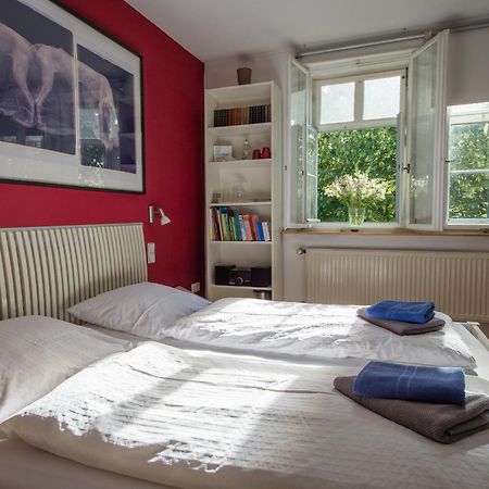 "Goethezimmer" Ferienwohnung Und Zimmer Am Burgplatz Weimar  Bagian luar foto