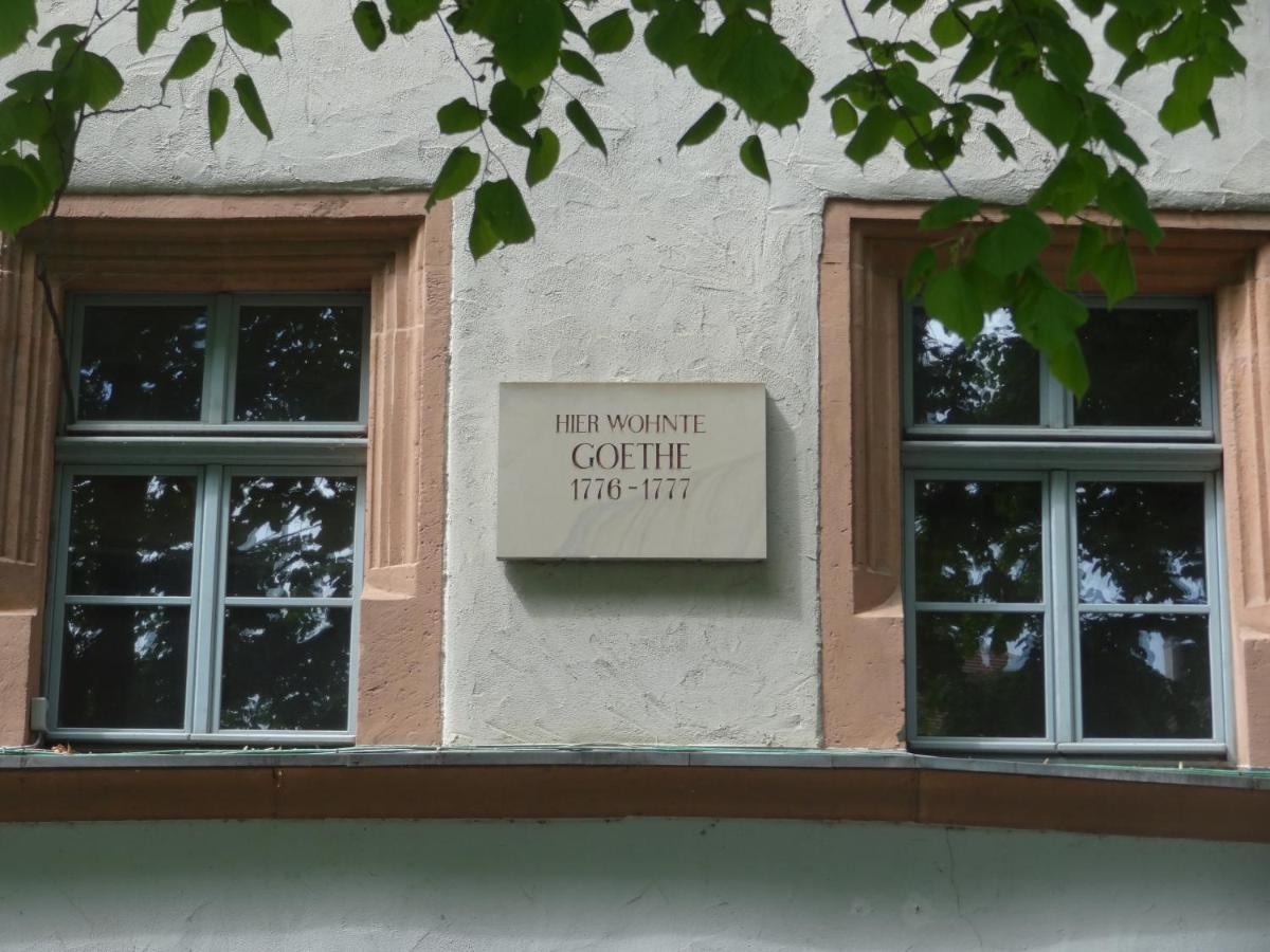 "Goethezimmer" Ferienwohnung Und Zimmer Am Burgplatz Weimar  Bagian luar foto