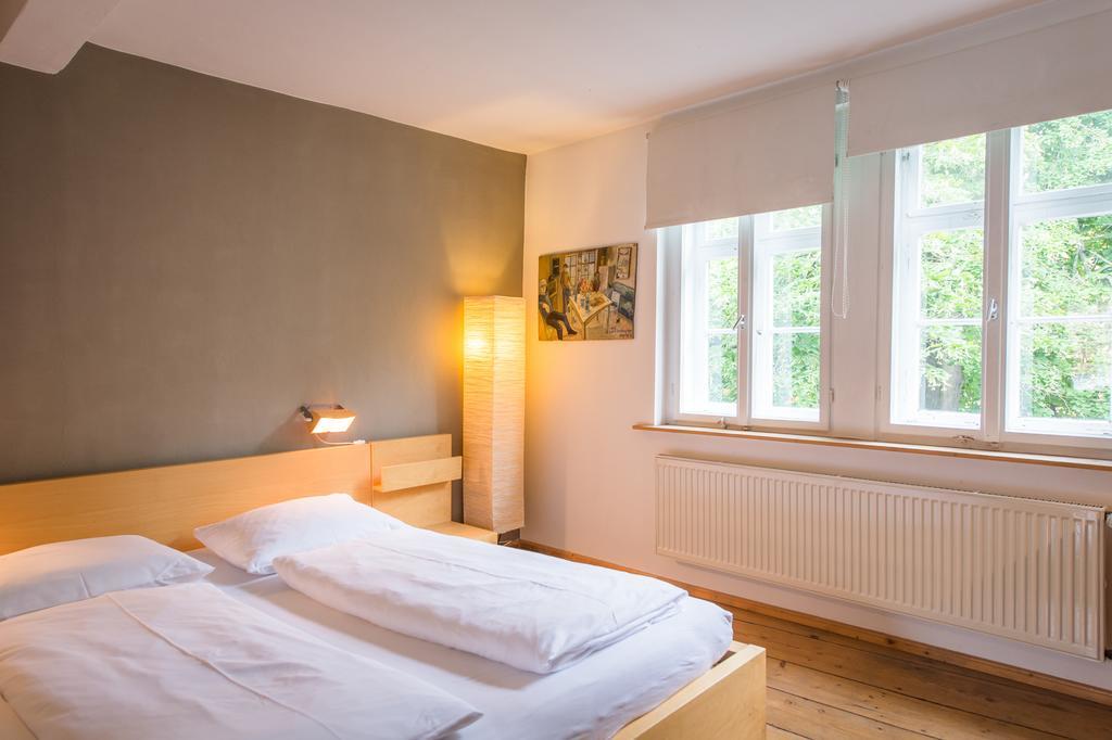 "Goethezimmer" Ferienwohnung Und Zimmer Am Burgplatz Weimar  Bagian luar foto