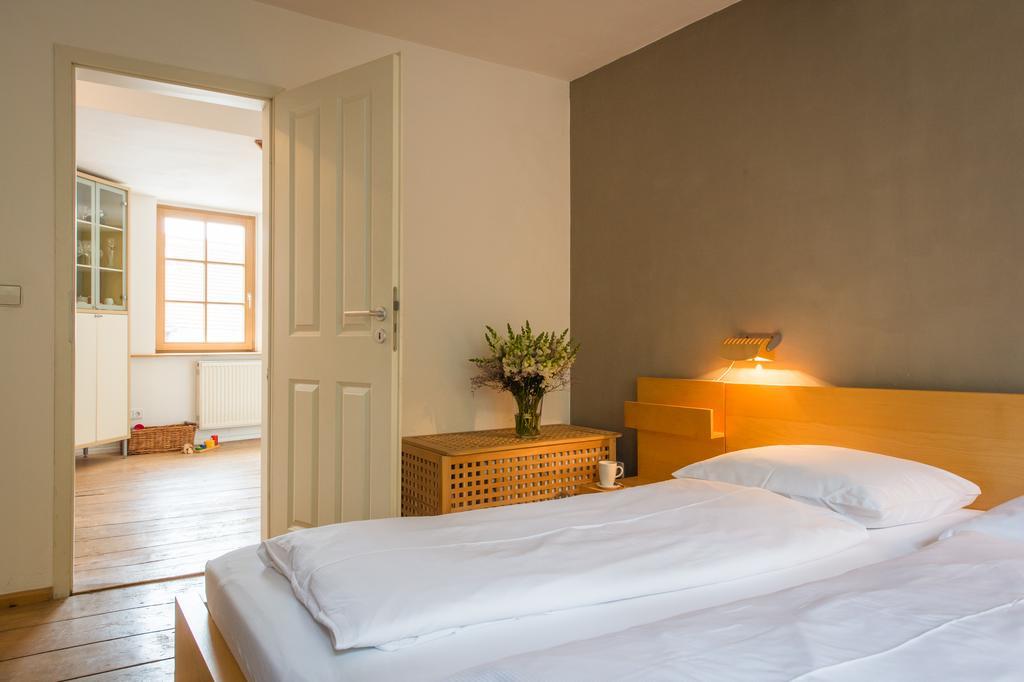 "Goethezimmer" Ferienwohnung Und Zimmer Am Burgplatz Weimar  Bagian luar foto