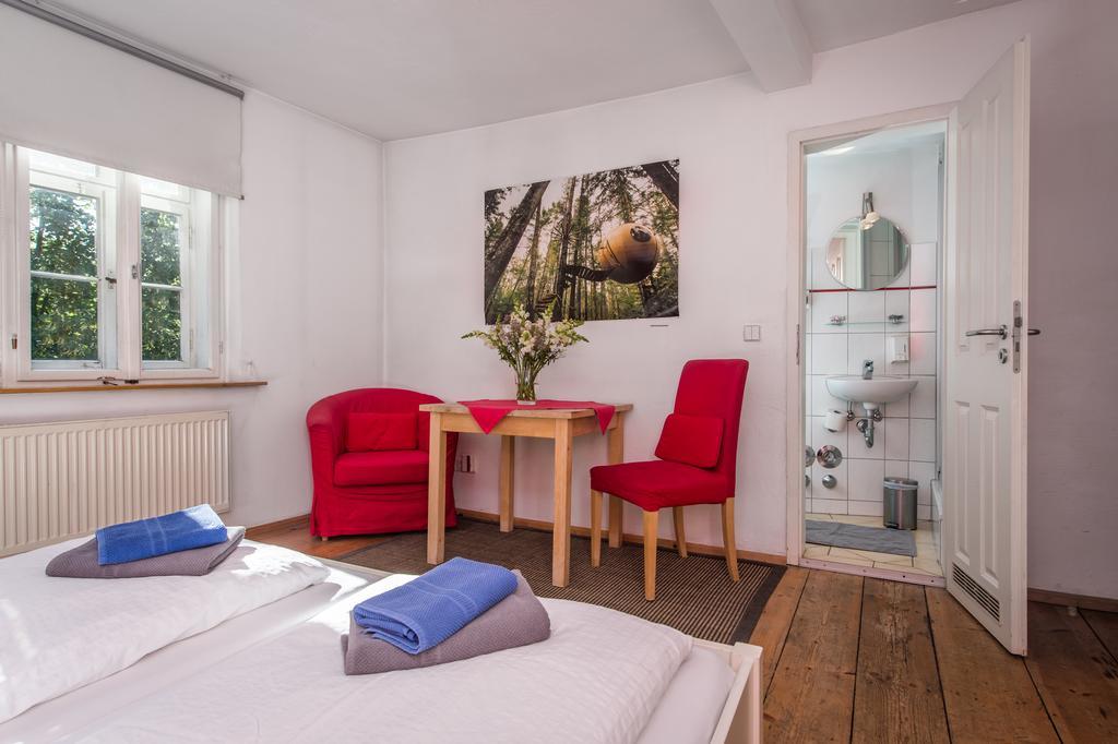 "Goethezimmer" Ferienwohnung Und Zimmer Am Burgplatz Weimar  Bagian luar foto